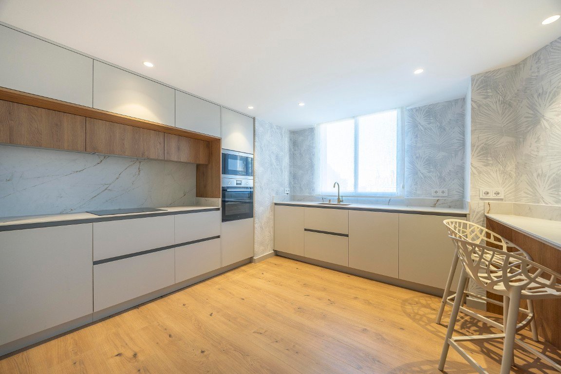 Property 2430 - Image 25