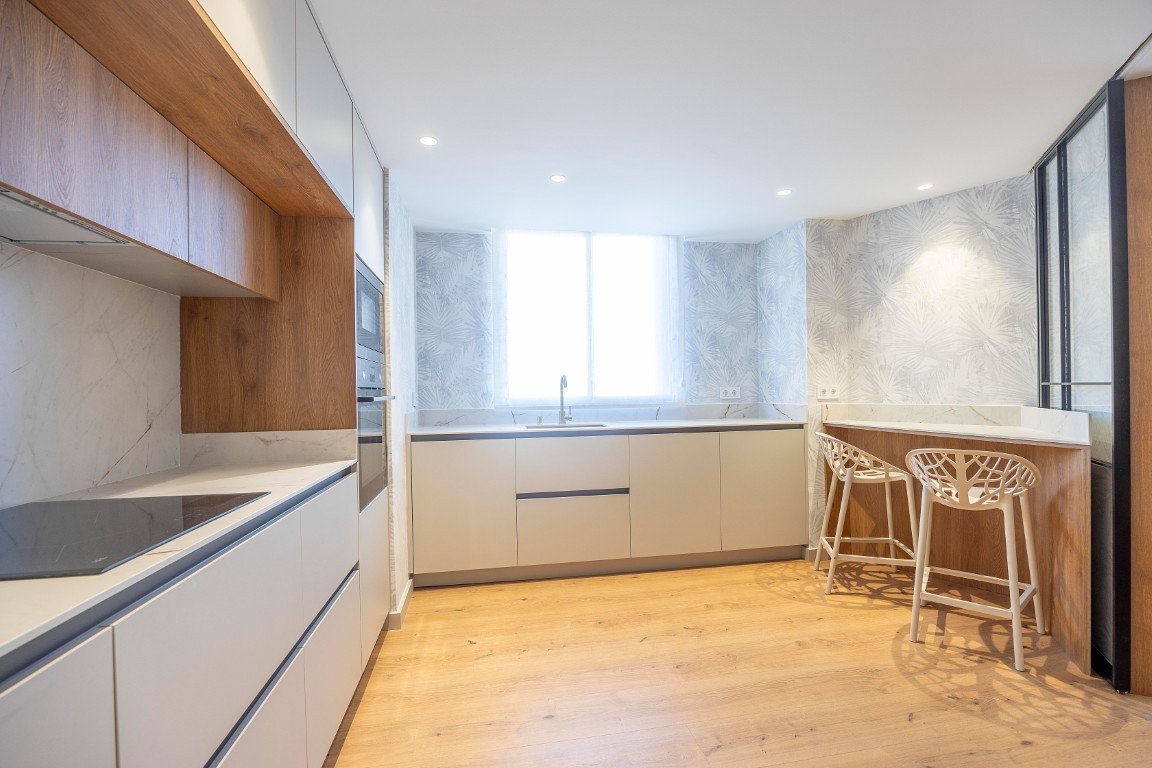 Property 2430 - Image 17