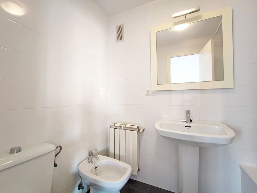 Property 2432 - Image 8