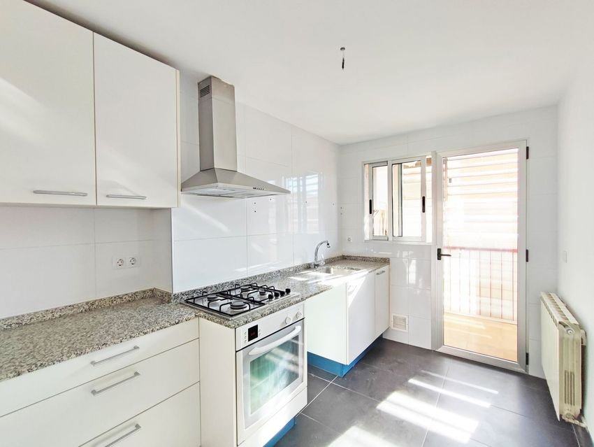 Property 2432 - Image 2