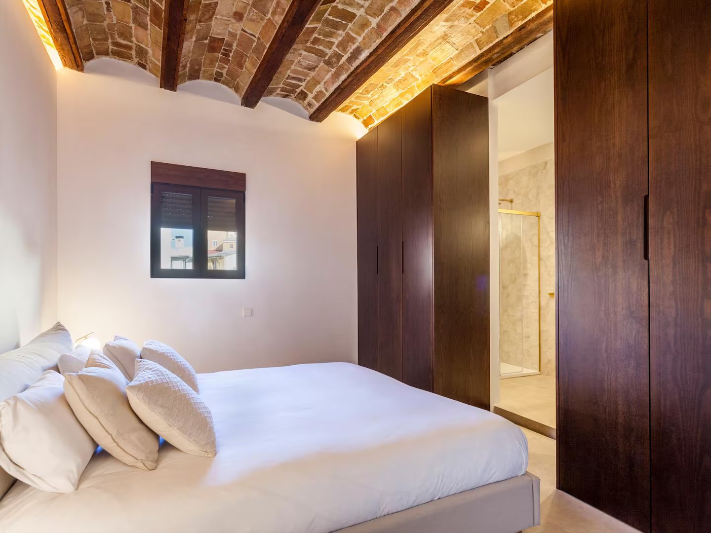 Property 2439 - Image 12