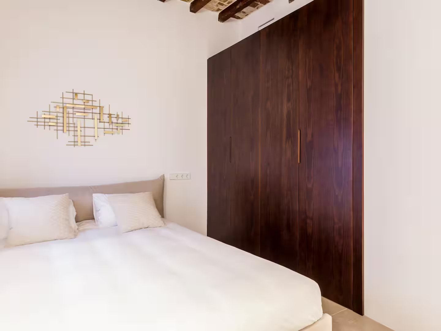 Property 2439 - Image 19