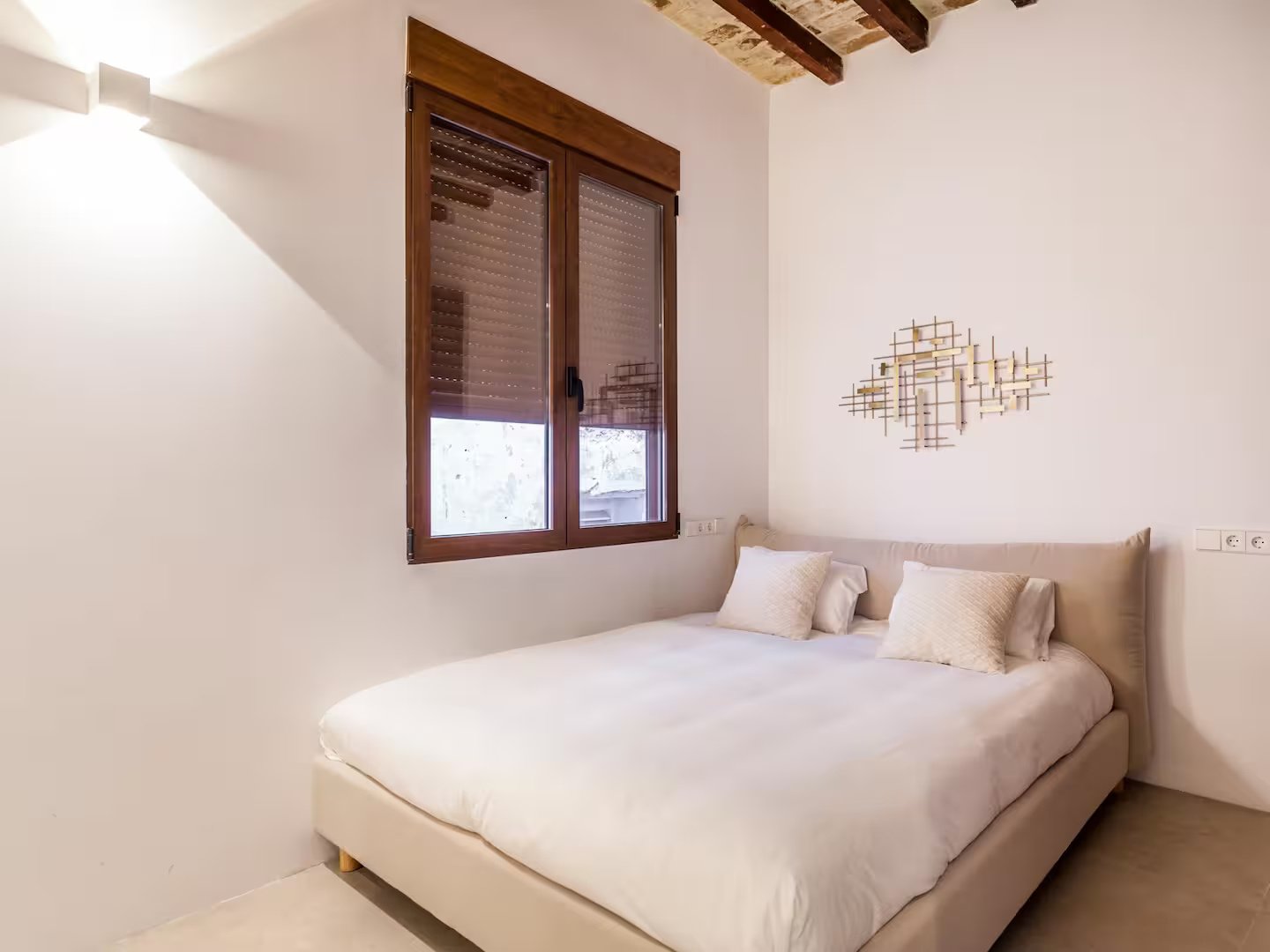 Property 2439 - Image 20