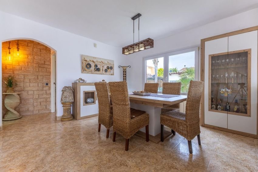 Property 2451 - Image 4