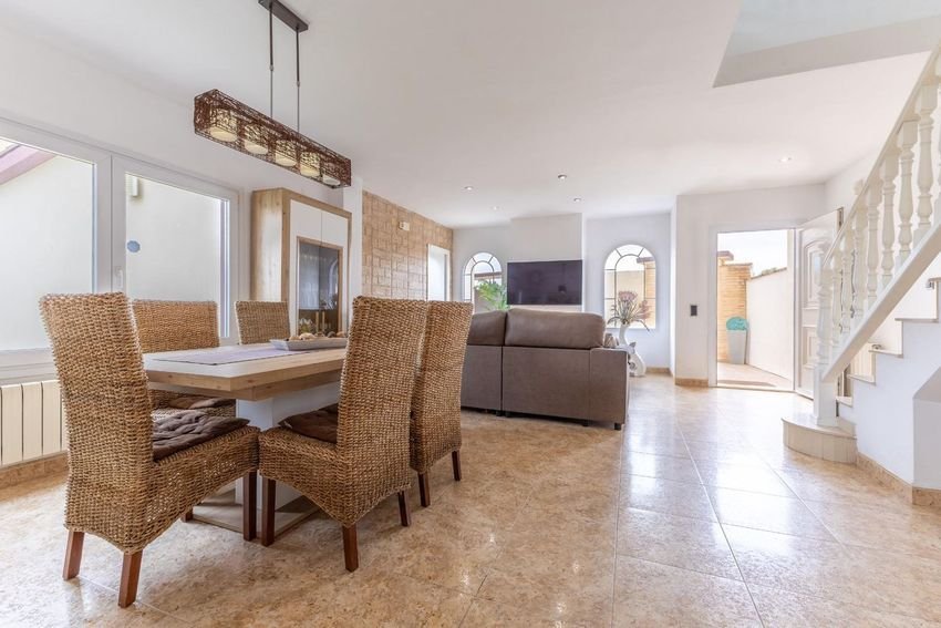 Property 2451 - Image 5