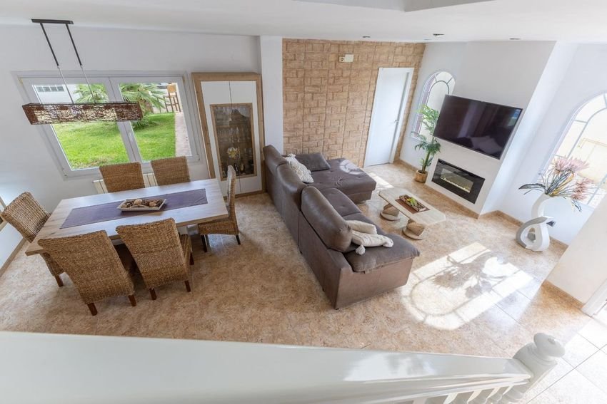 Property 2451 - Image 2