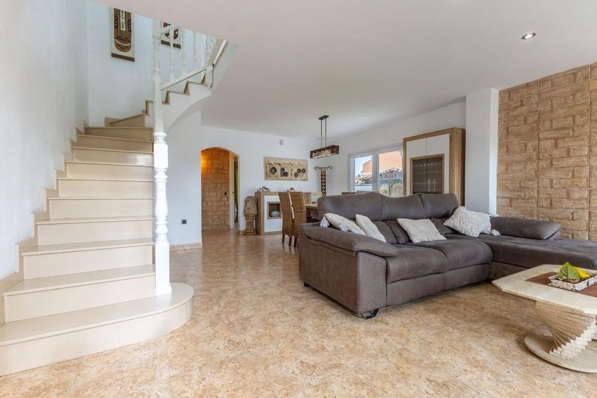 Property 2451 - Image 6