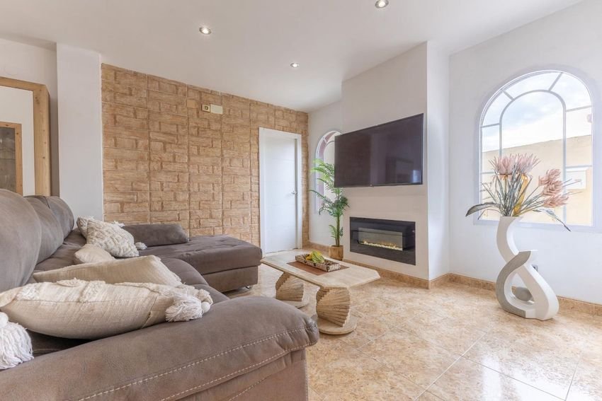 Property 2451 - Image 7