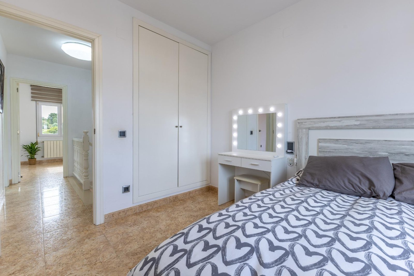 Property 2451 - Image 22