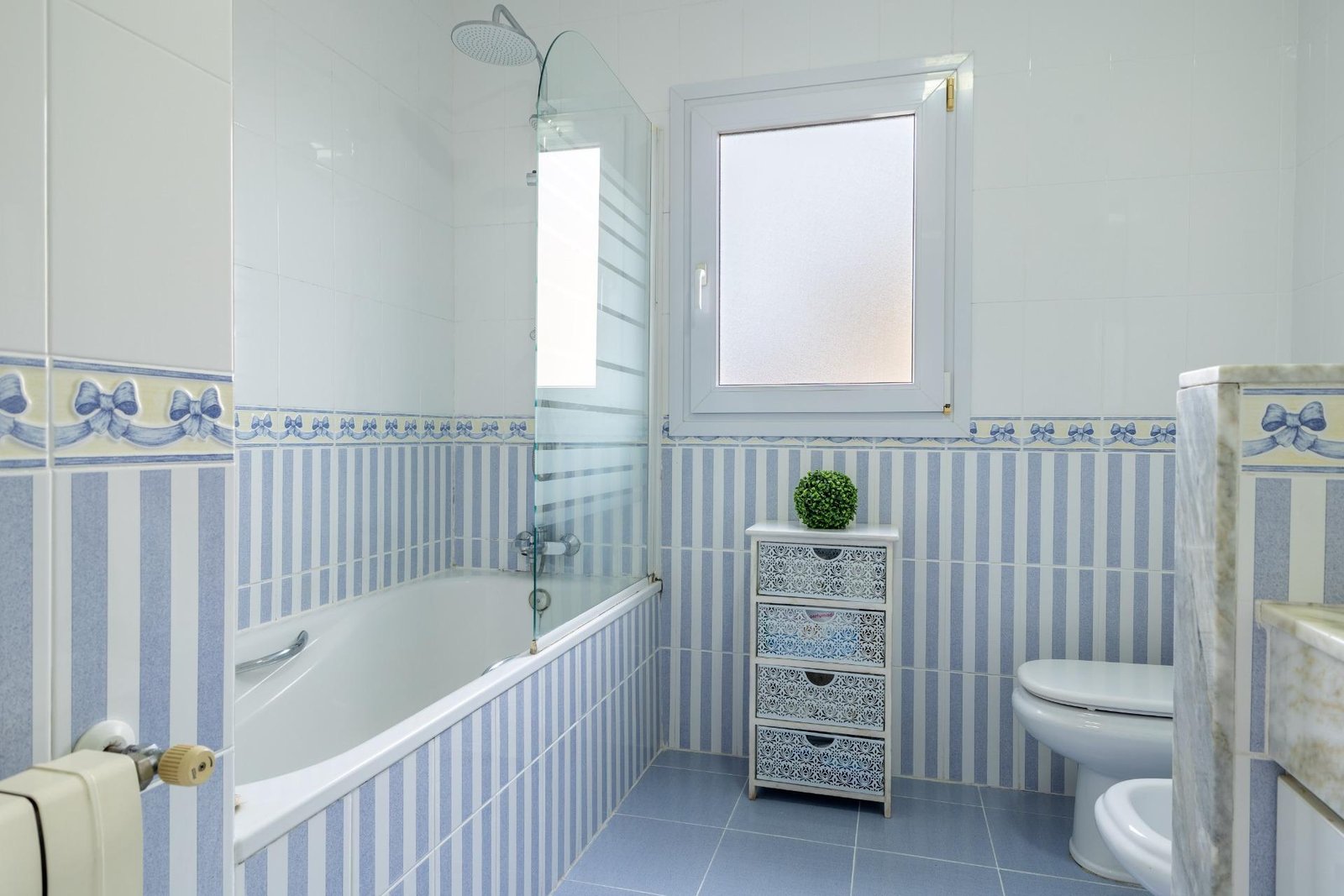 Property 2451 - Image 28