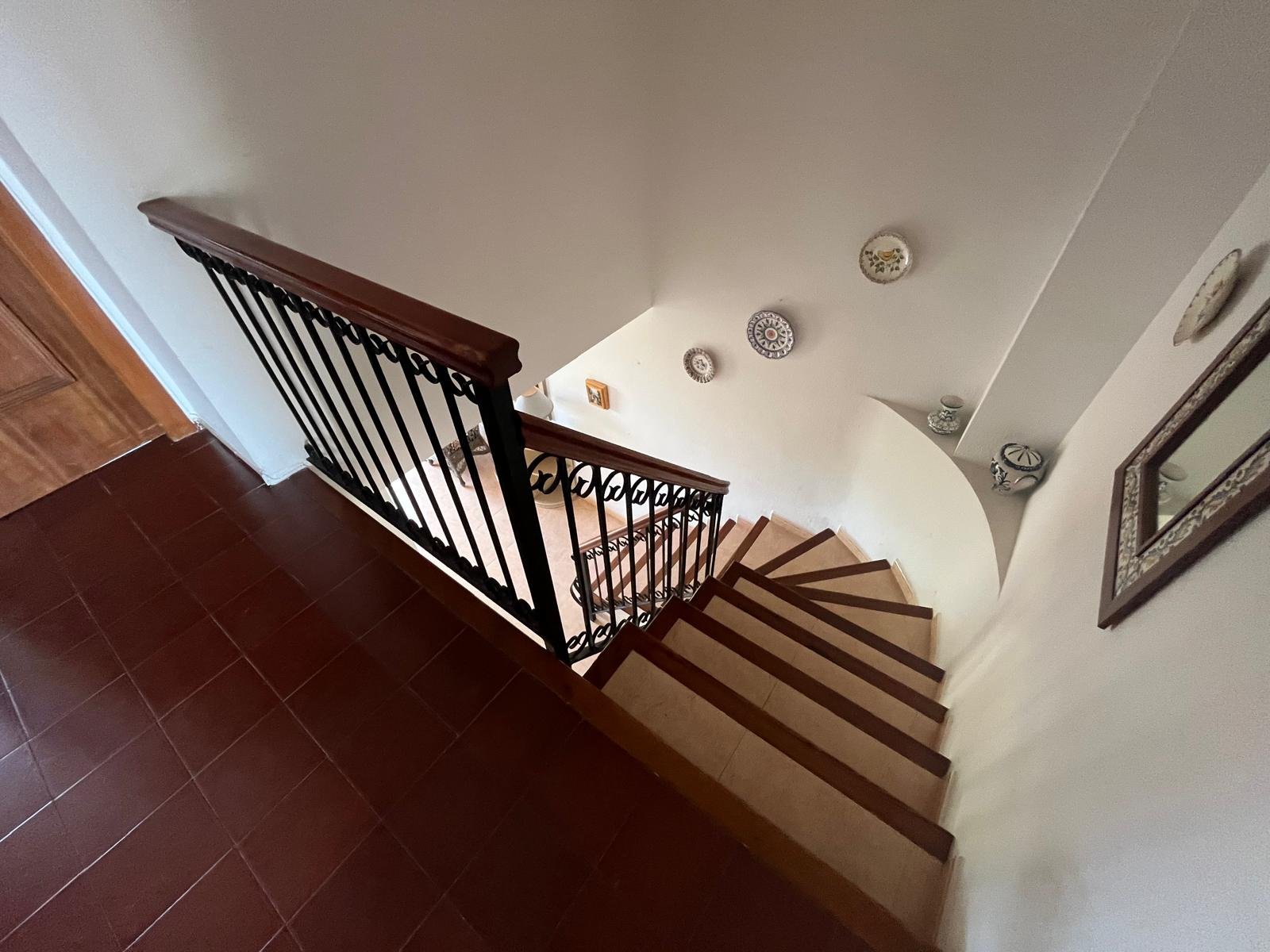 Property 2465 - Image 30