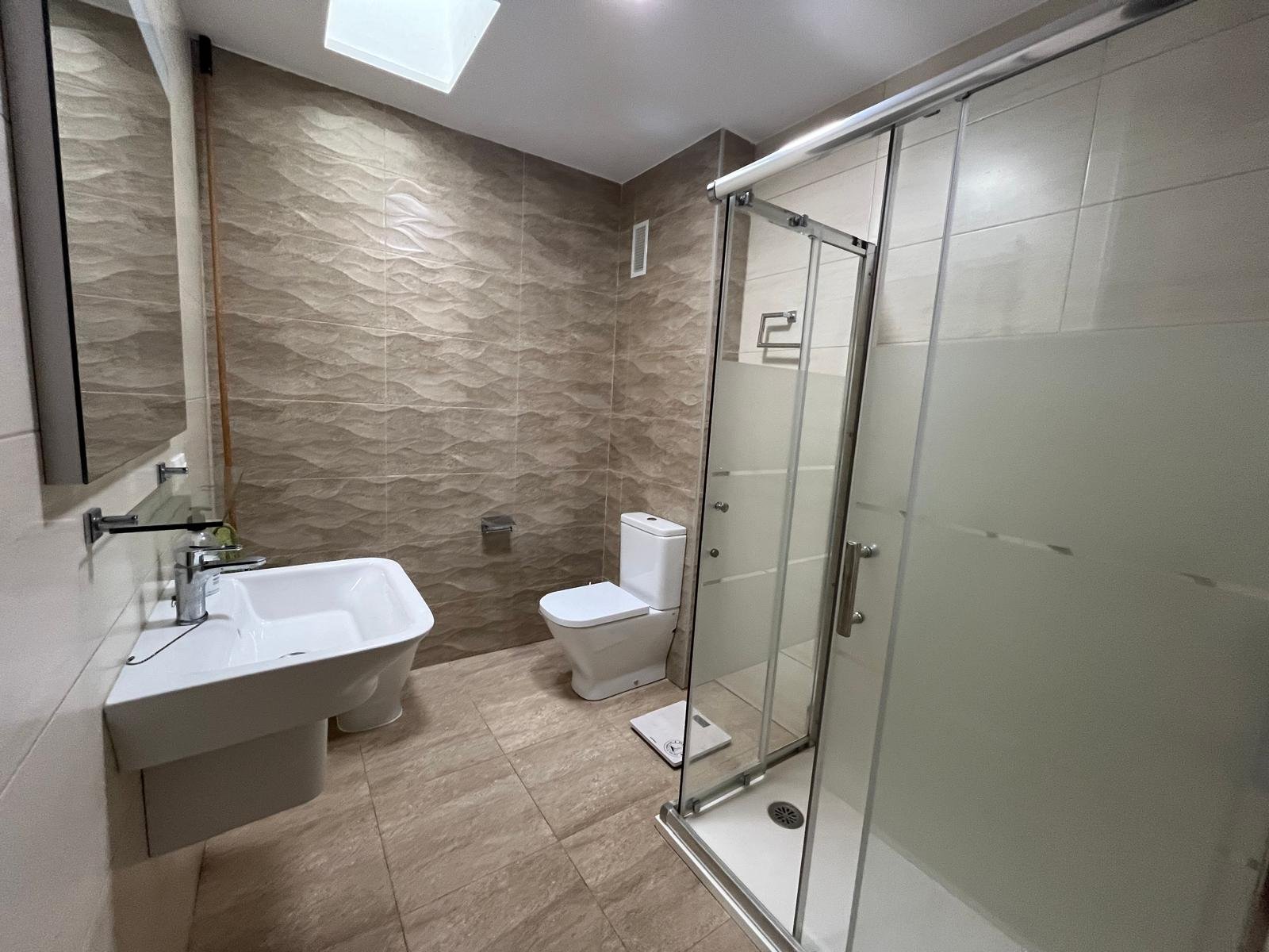 Property 2465 - Image 38