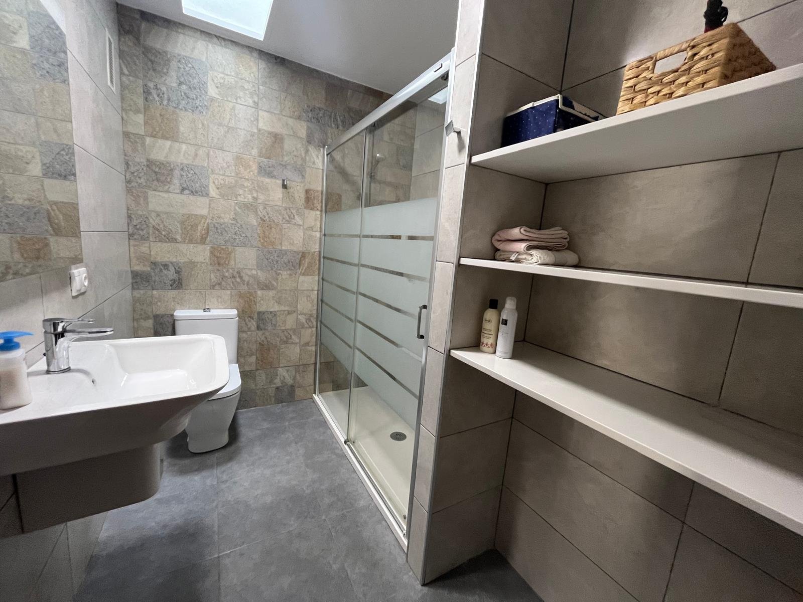 Property 2465 - Image 24