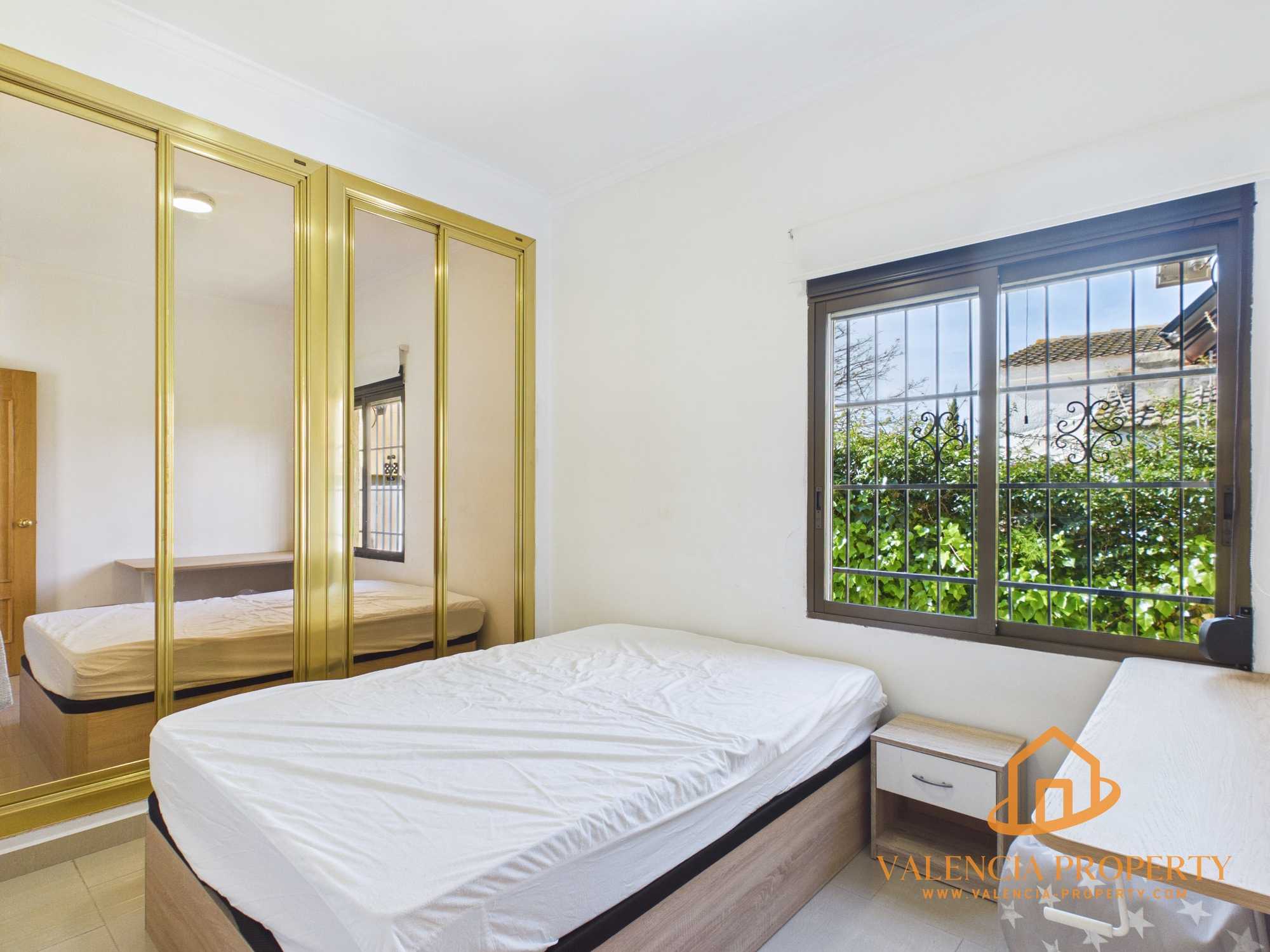 Property 2466 - Image 11