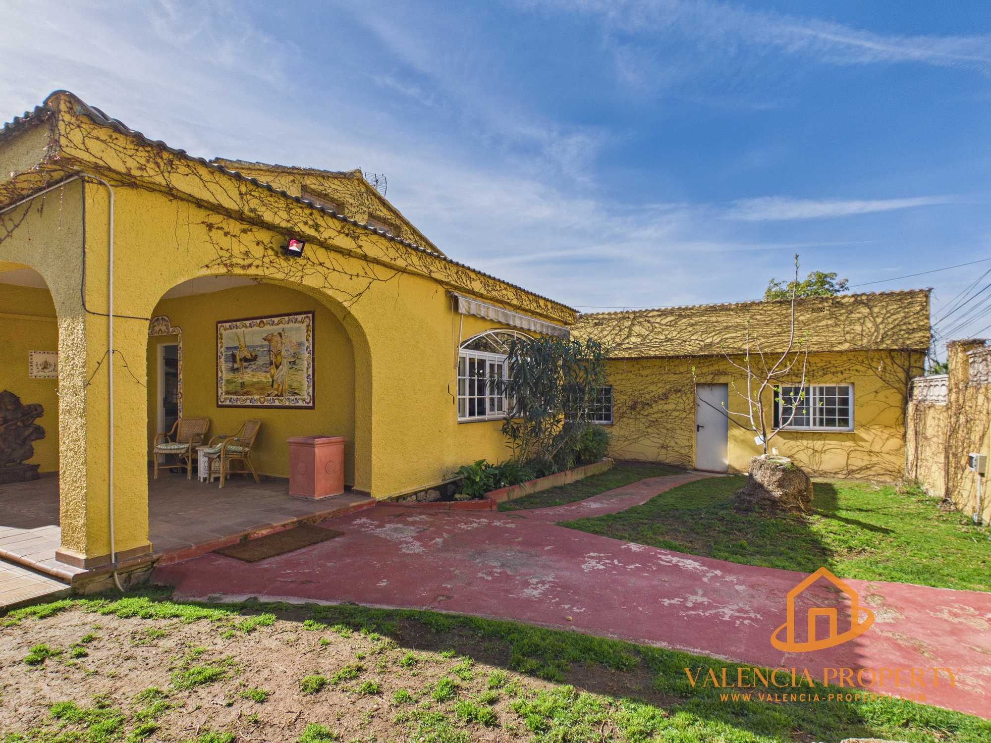 Property 2466 - Image 30