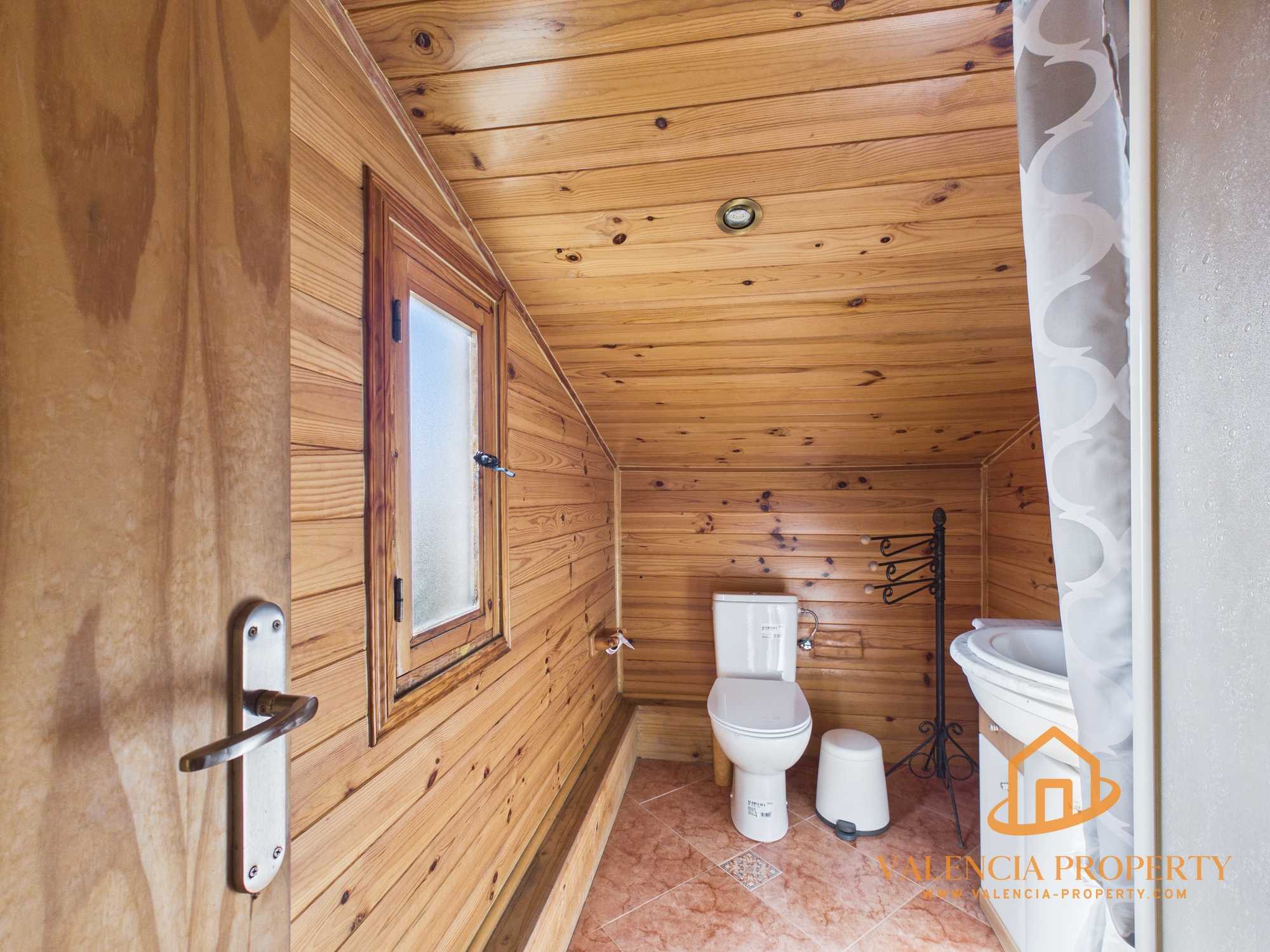 Property 2466 - Image 17