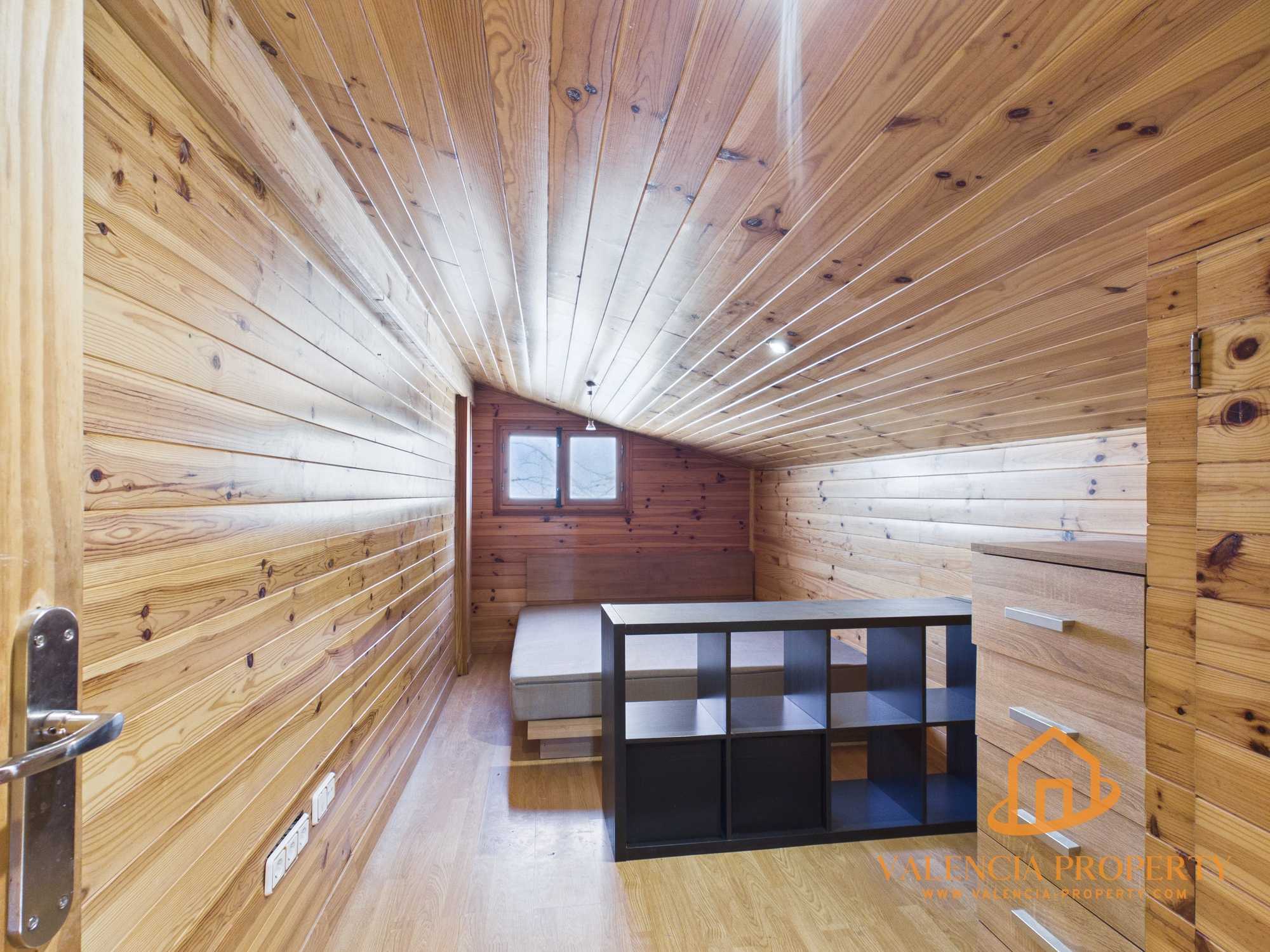 Property 2466 - Image 18