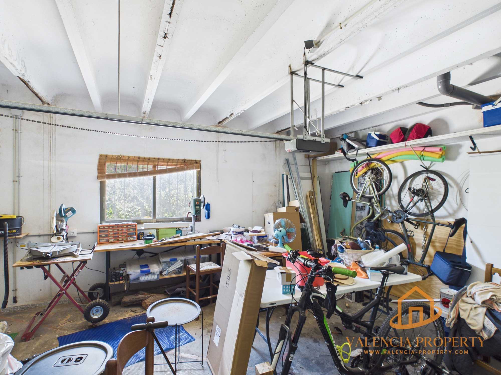 Property 2474 - Image 40