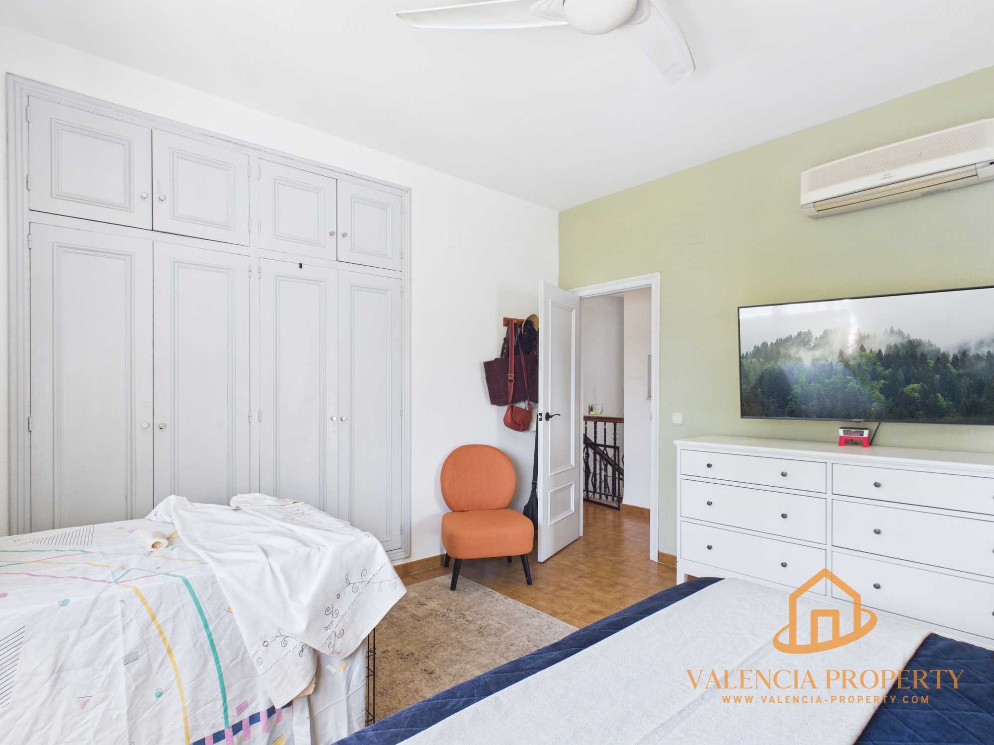 Property 2474 - Image 29