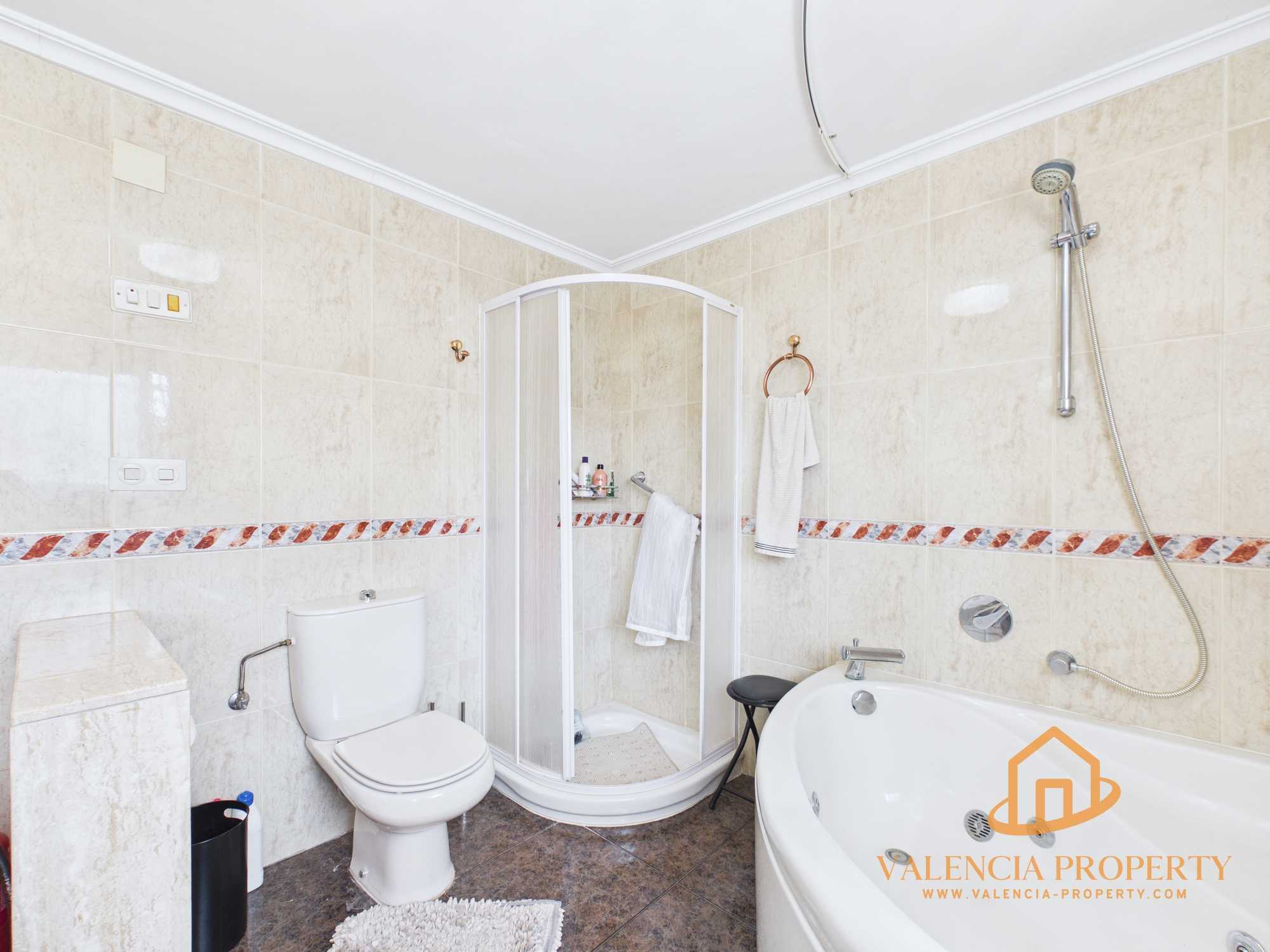 Property 2474 - Image 31