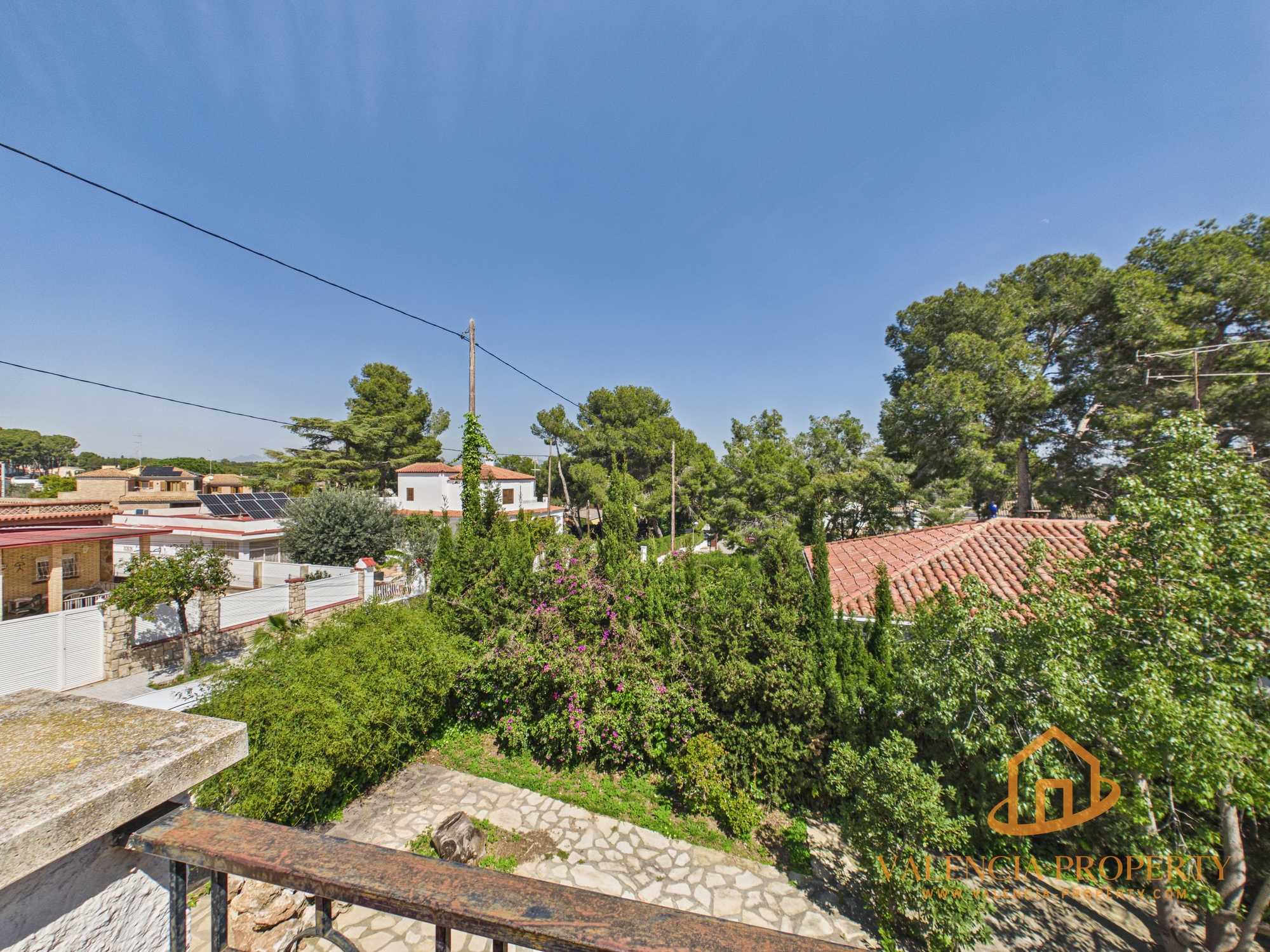 Property 2474 - Image 37