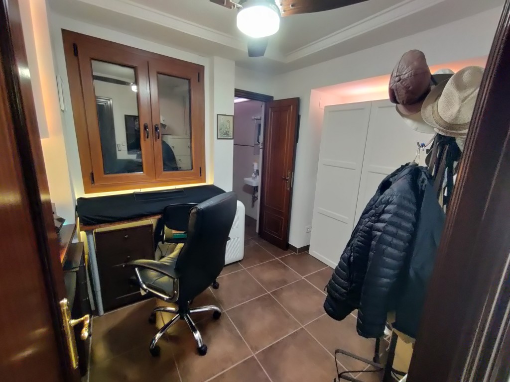 Property 2477 - Image 24