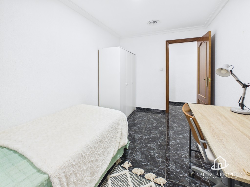 Property 2481 - Image 7