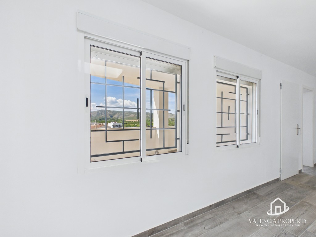 Property 2487 - Image 13