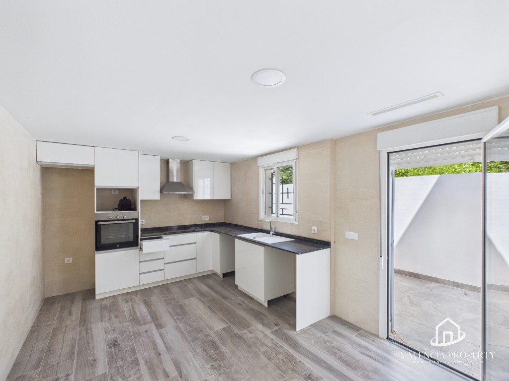 Property 2487 - Image 21