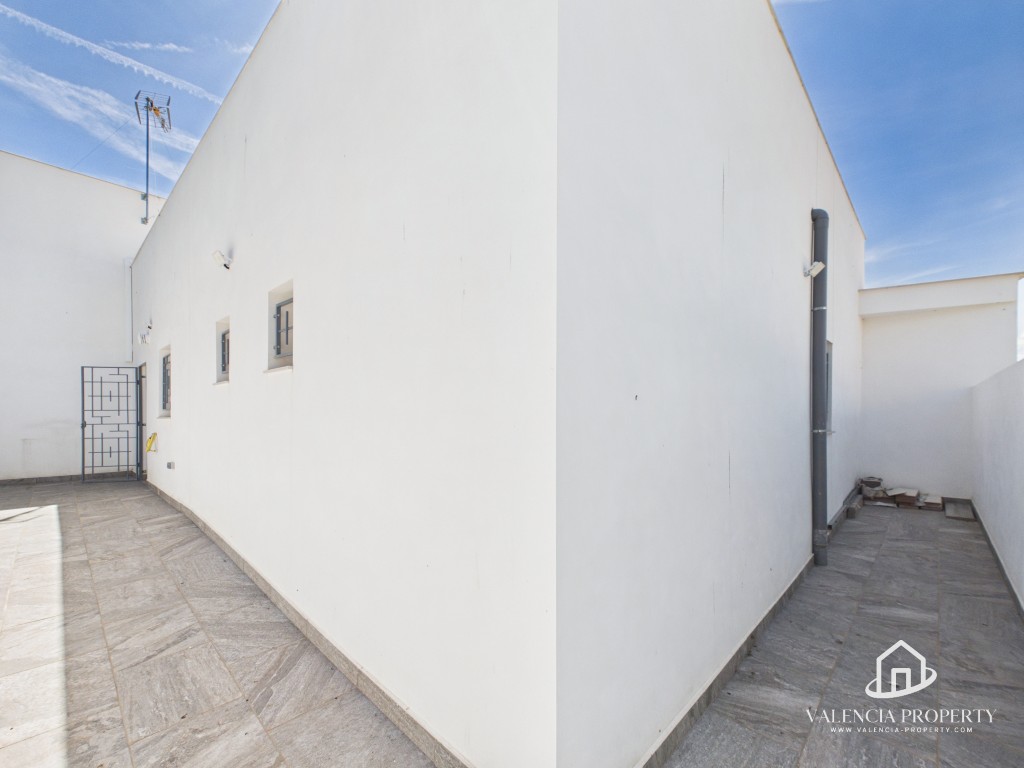 Property 2487 - Image 4