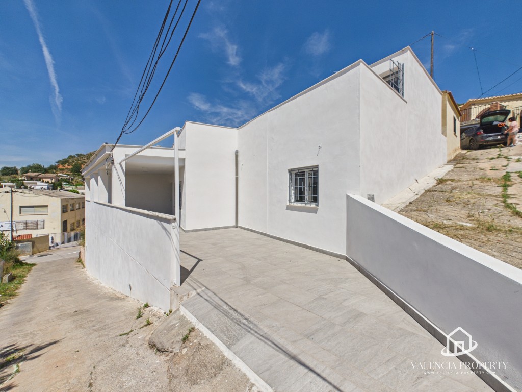 Quality Village Home in Pedralba