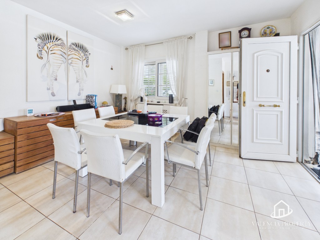 Property 2490 - Image 3