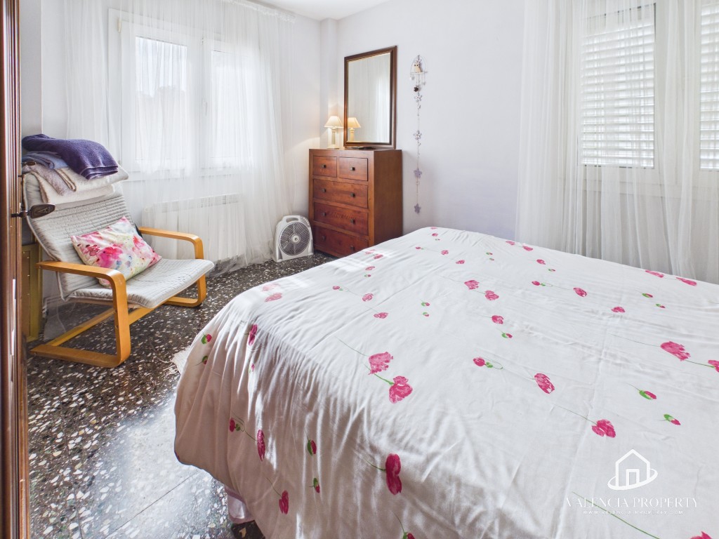 Property 2490 - Image 16