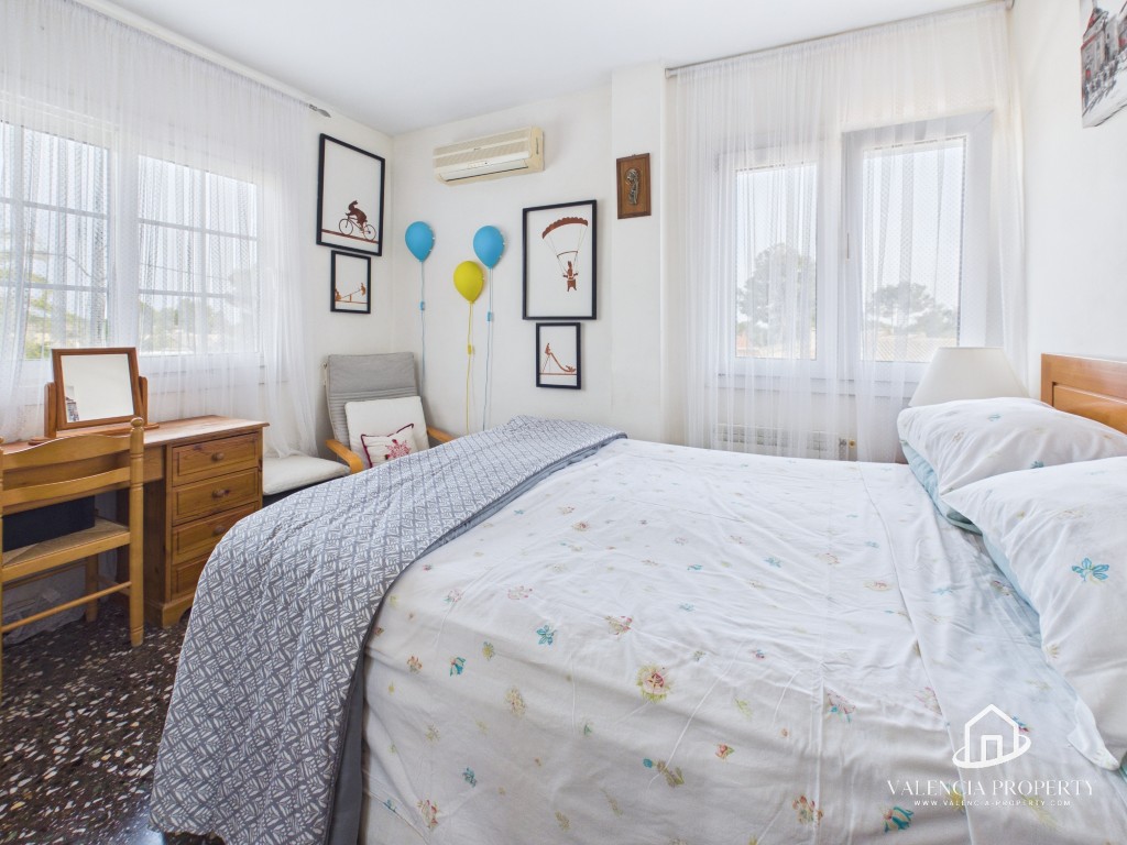 Property 2490 - Image 23