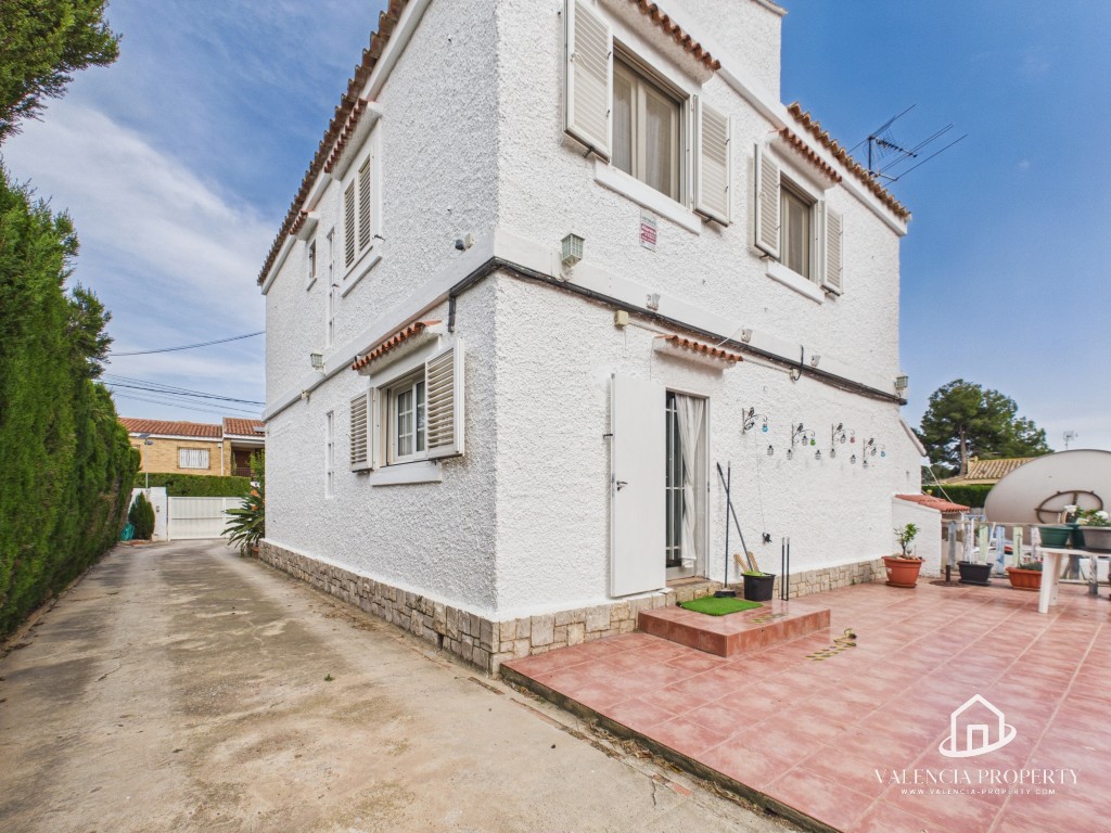 Property 2490 - Image 39