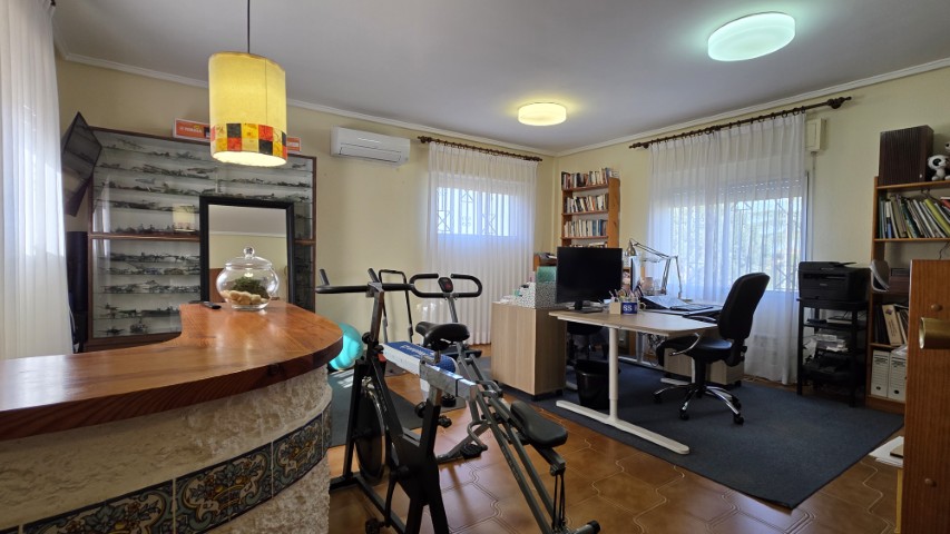 Property 2493 - Image 43