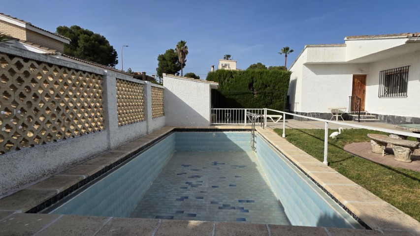 Property 2493 - Image 12