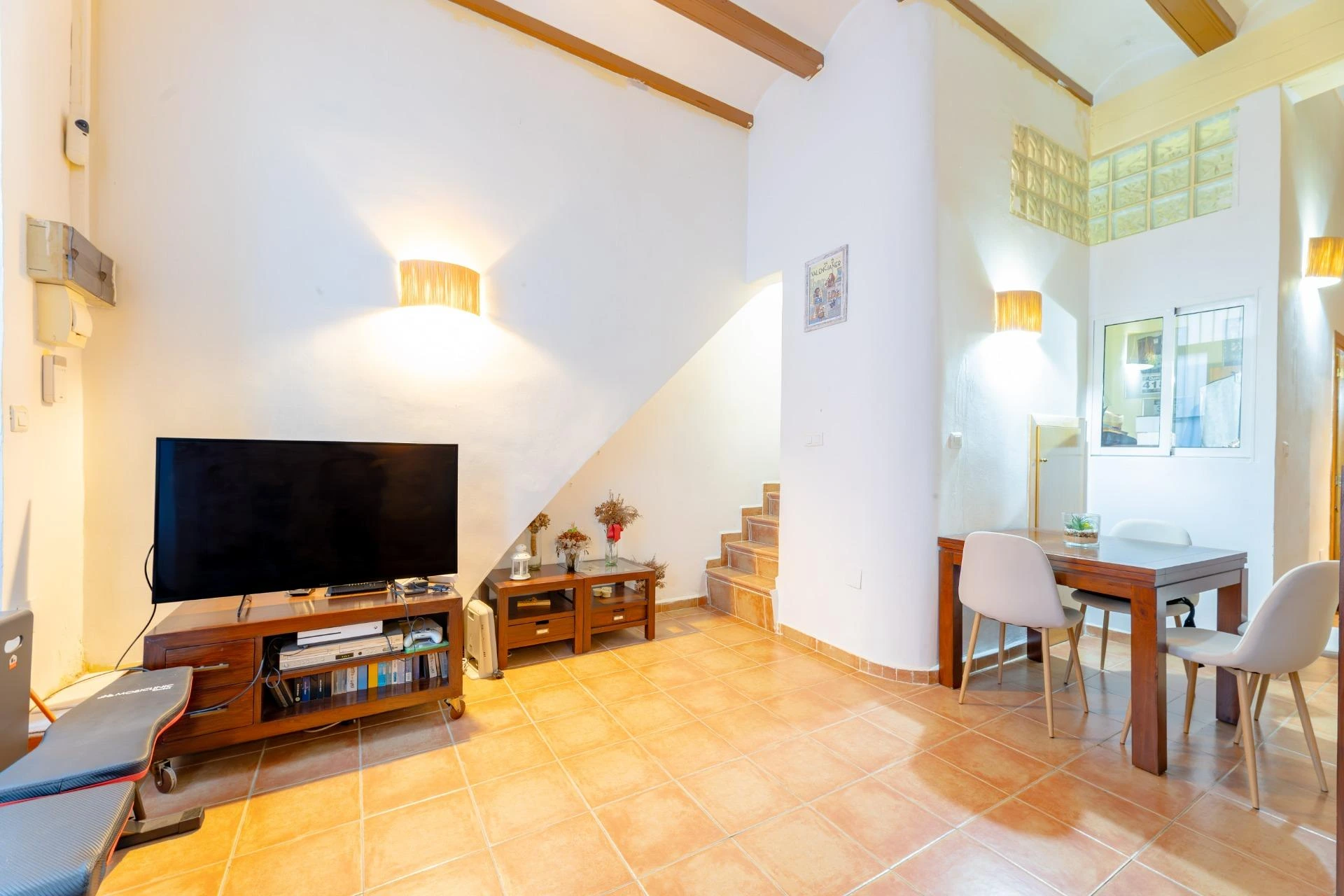 Three-Storey Townhouse for Sale in El Cabanyal