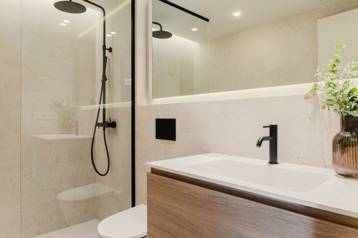 Property 2496 - Image 13