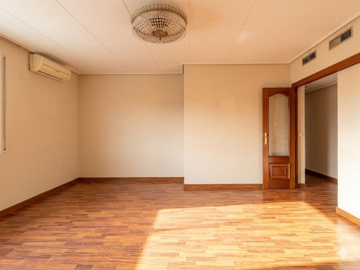 Property 2497 - Image 4