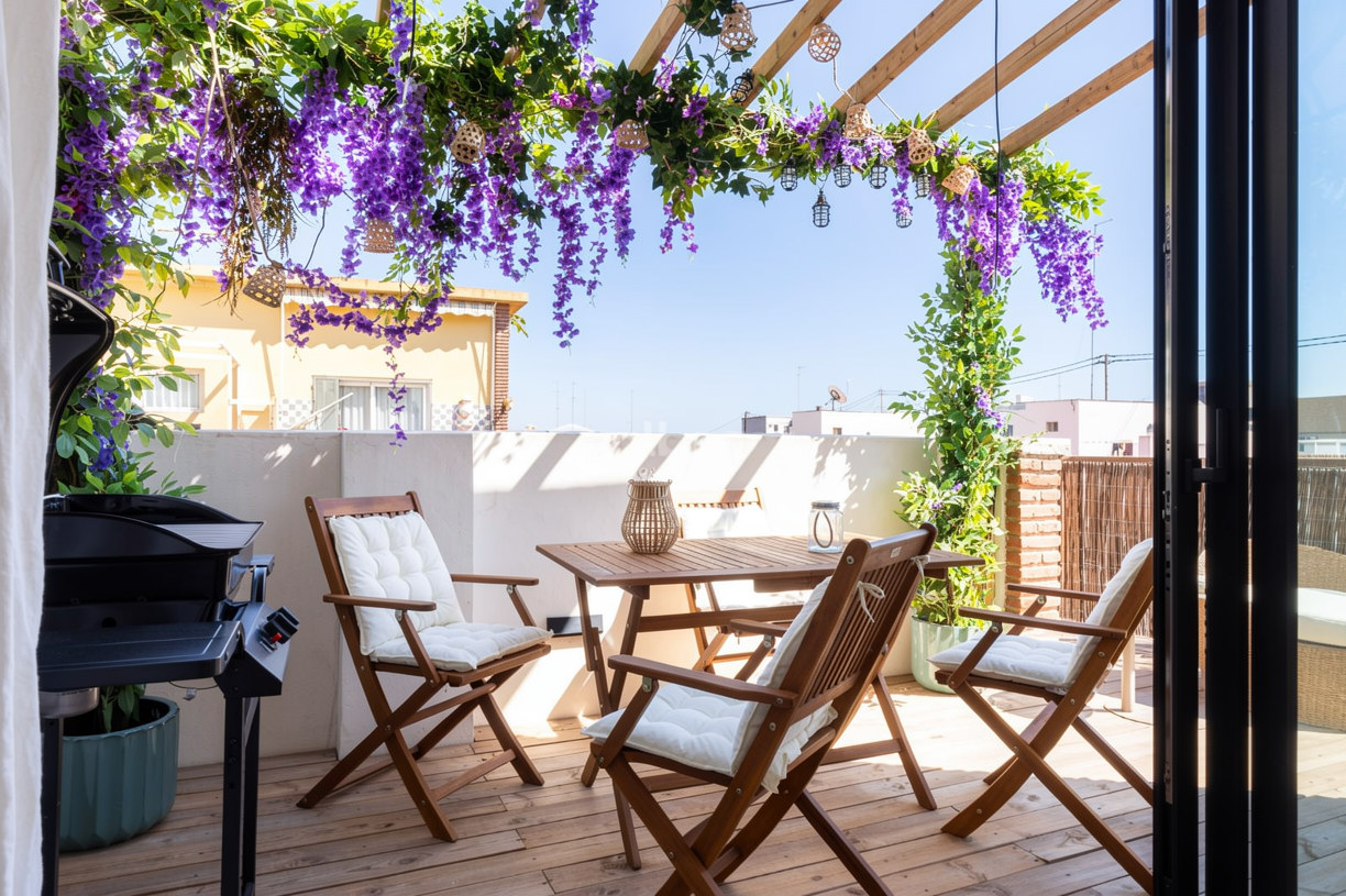 Property 2500 - Image 2