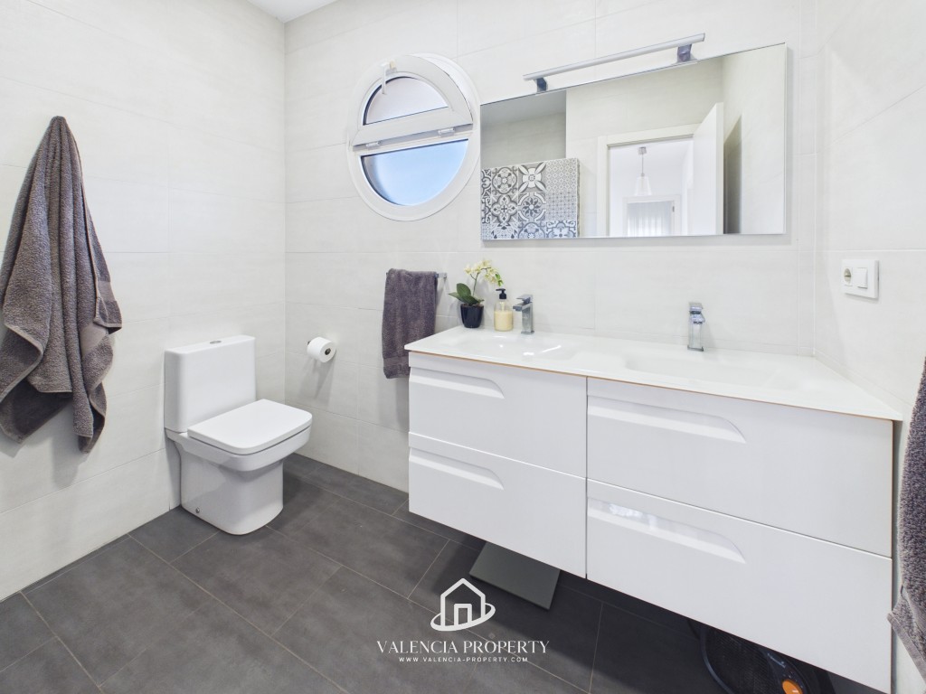 Property 2508 - Image 17