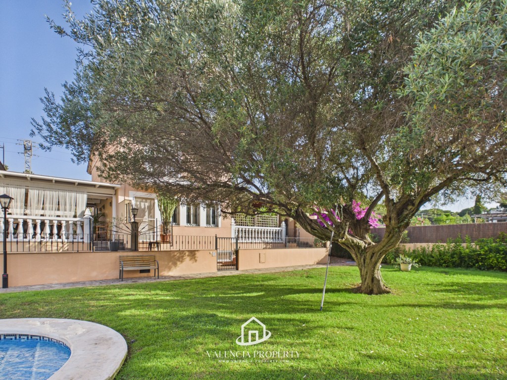 Property 2508 - Image 40