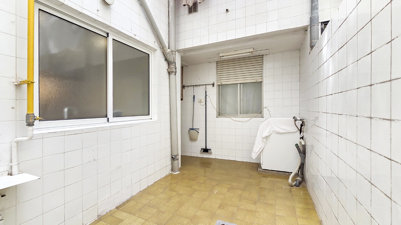 Property 2509 - Image 28