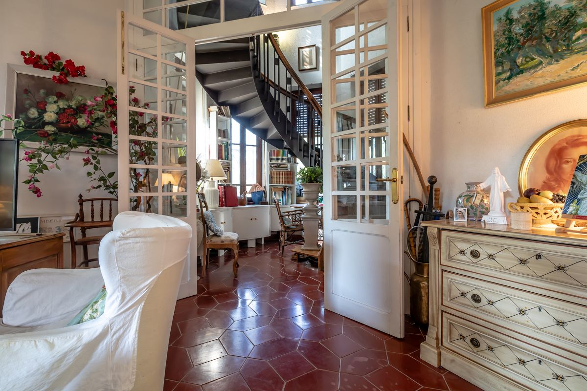 Property 2519 - Image 35