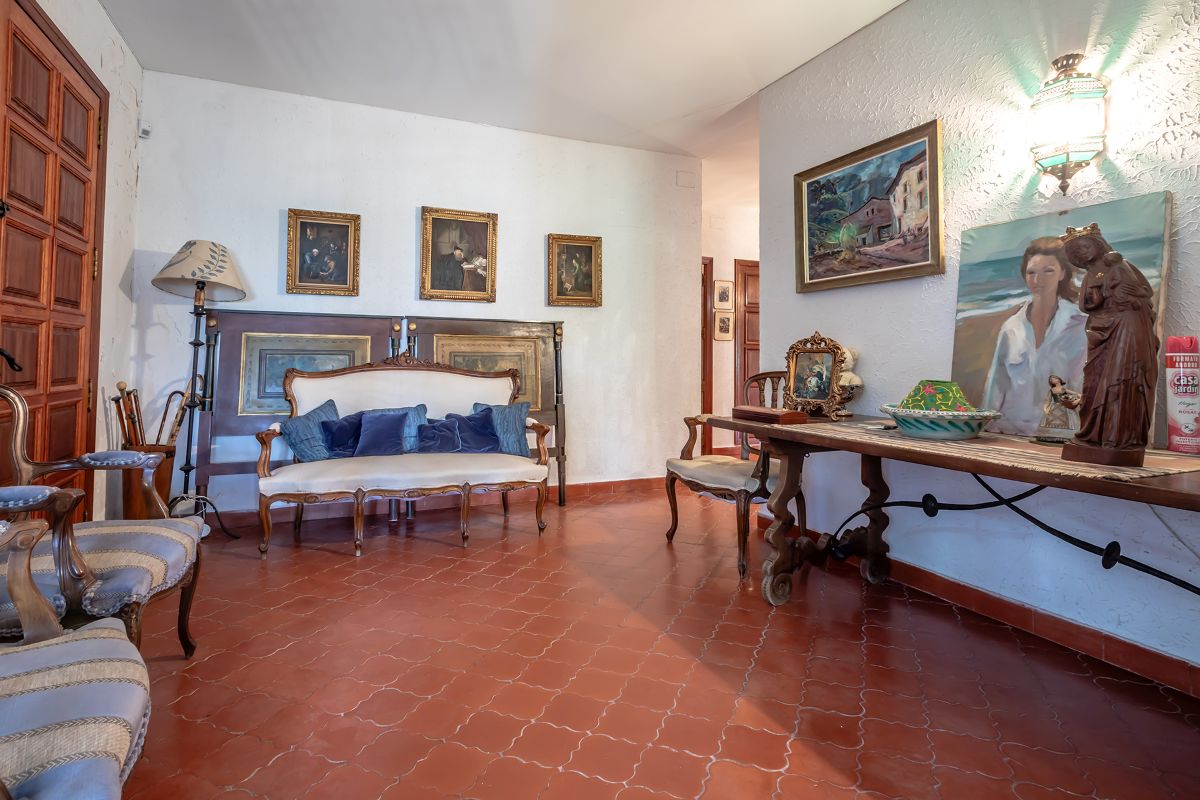 Property 2519 - Image 41