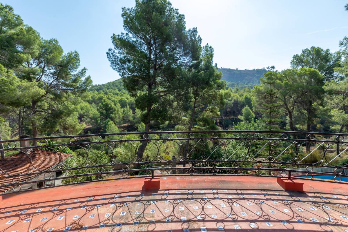 Property 2519 - Image 17