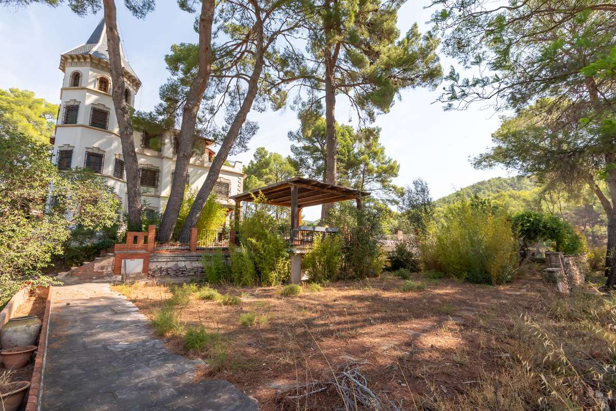 Property 2519 - Image 4