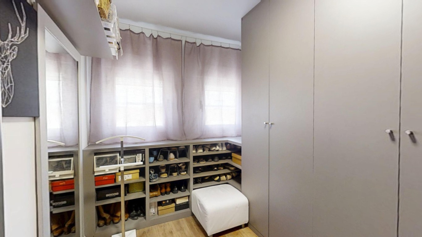Property 2527 - Image 29
