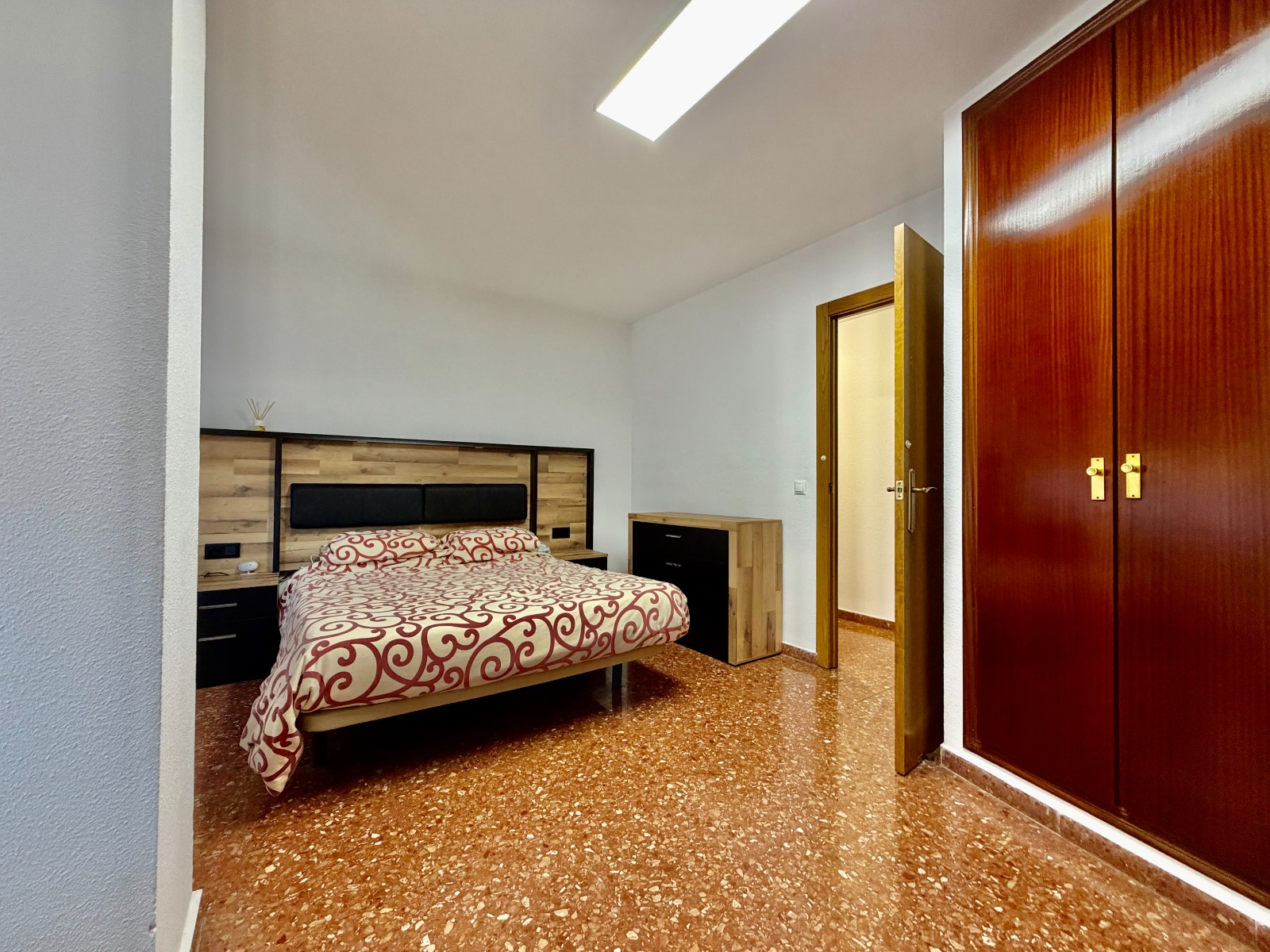 Property 2529 - Image 15